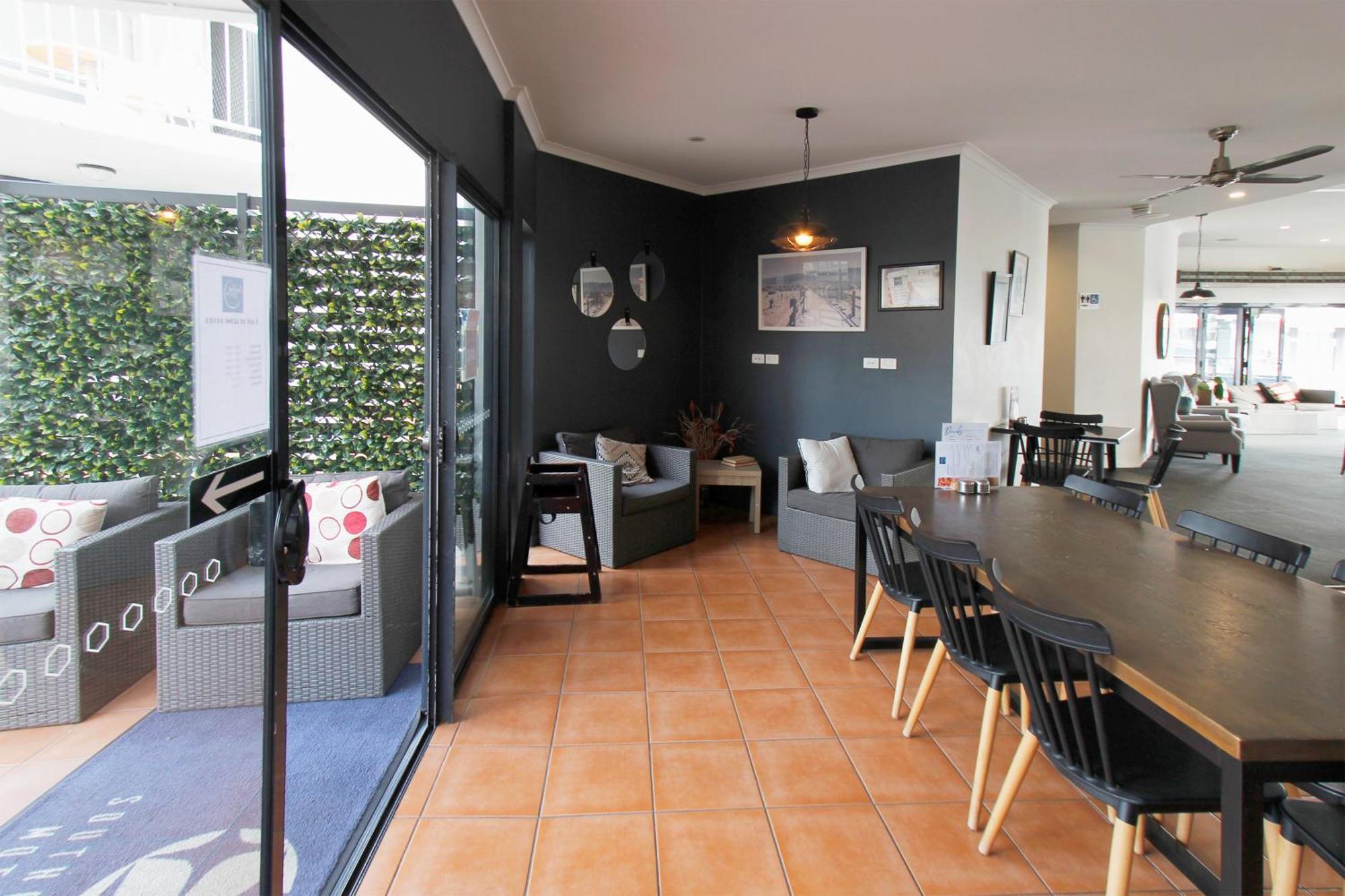 רוקהמפטון Coffee House Apartment Motel מראה חיצוני תמונה