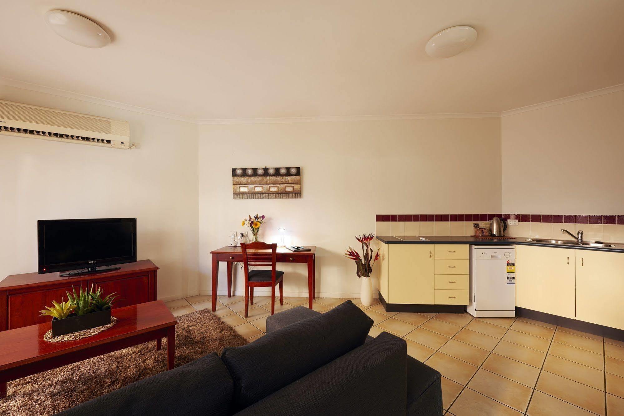 רוקהמפטון Coffee House Apartment Motel מראה חיצוני תמונה